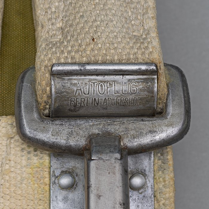 HES51 Luftwaffe Brustfallschirme harness — image 8