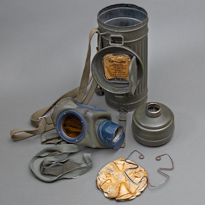 JDE95 Military issue gas mask canister with mask and carrying straps — image 11