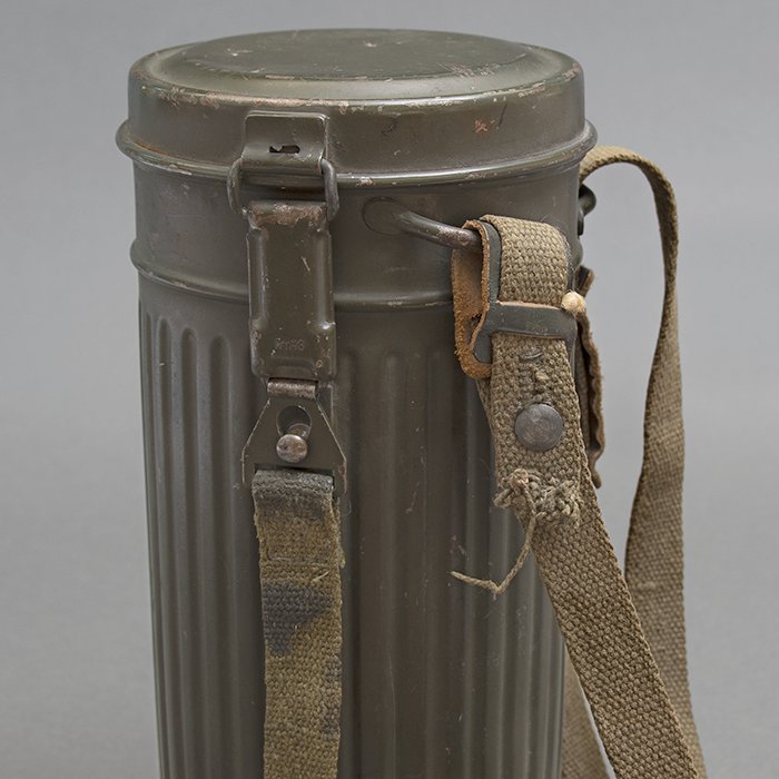 JDE95 Military issue gas mask canister with mask and carrying straps — image 3