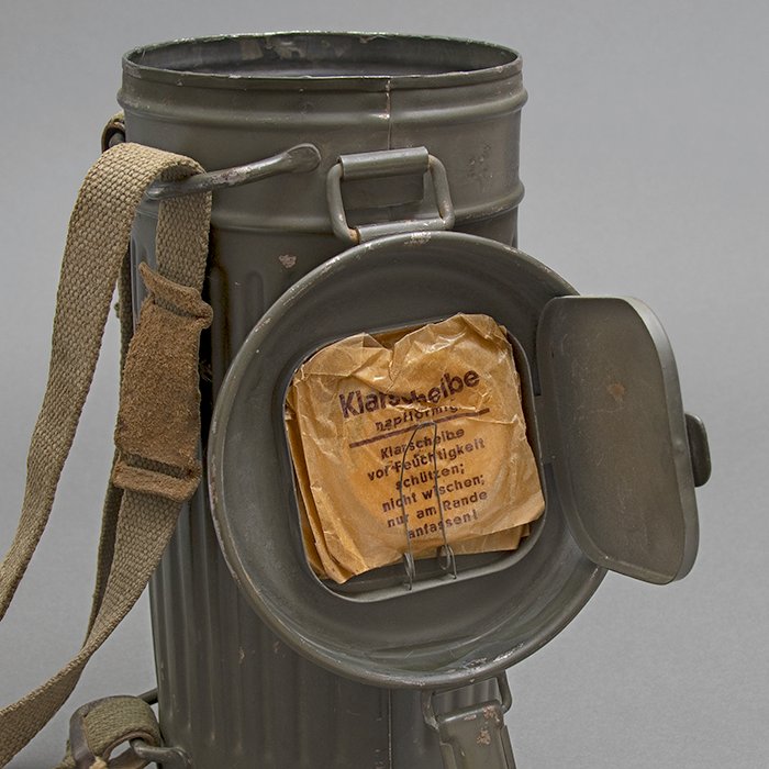 JDE95 Military issue gas mask canister with mask and carrying straps — image 9