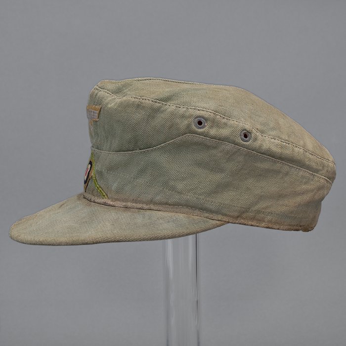 IRW35 Super Carl Halfar made '40 dated Heer M40 cap named to a Panzergrenadier Obergefreiter — image 16