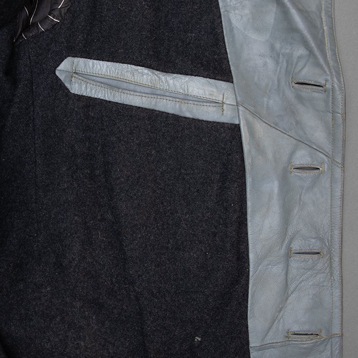 HES714 Set of Kriegsmarine double breasted grey leather deck jacket with matching trousers — image 12