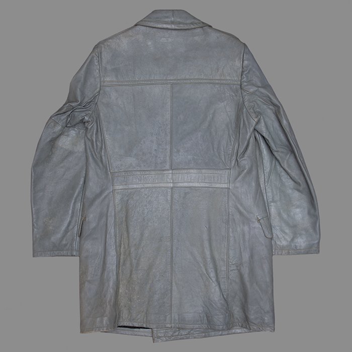 HES714 Set of Kriegsmarine double breasted grey leather deck jacket with matching trousers — image 13