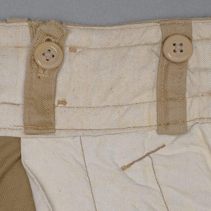 HS19 Wartime modified Luftwaffe tropical Überfallhose - new photos — image 11