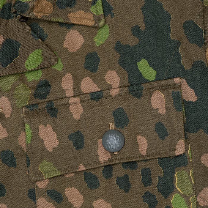 RAS68 Unissued Waffen-SS Erbsentarn pattern four pocket camouflaged jacket printed onto 'Olona' cotton fabric — image 10