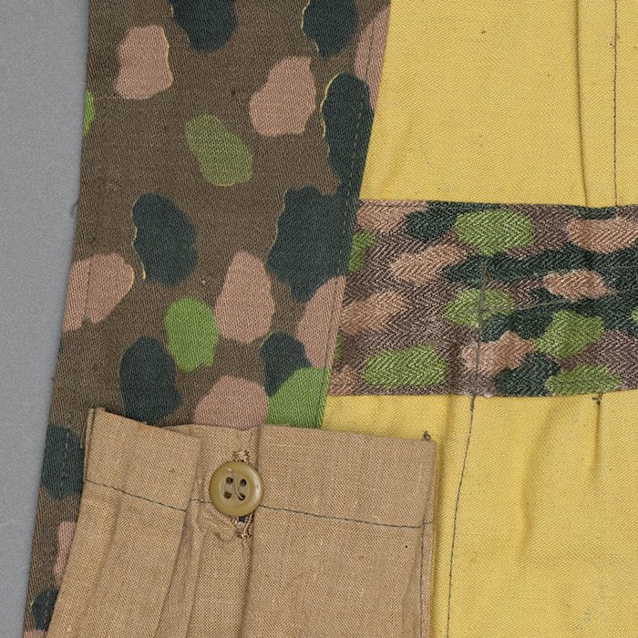 RAS68 Unissued Waffen-SS Erbsentarn pattern four pocket camouflaged jacket printed onto 'Olona' cotton fabric — image 23