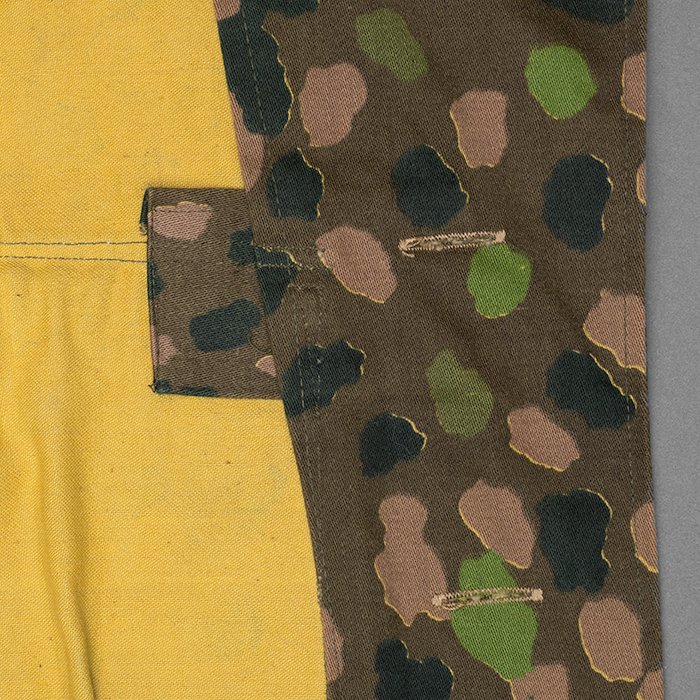 RAS68 Unissued Waffen-SS Erbsentarn pattern four pocket camouflaged jacket printed onto 'Olona' cotton fabric — image 26