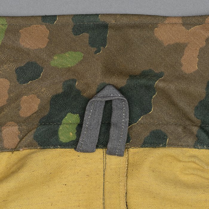RAS68 Unissued Waffen-SS Erbsentarn pattern four pocket camouflaged jacket printed onto 'Olona' cotton fabric — image 7