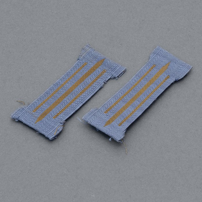 JDE38 Pair of collar litzen for a Heer tropical service blouse — image 3