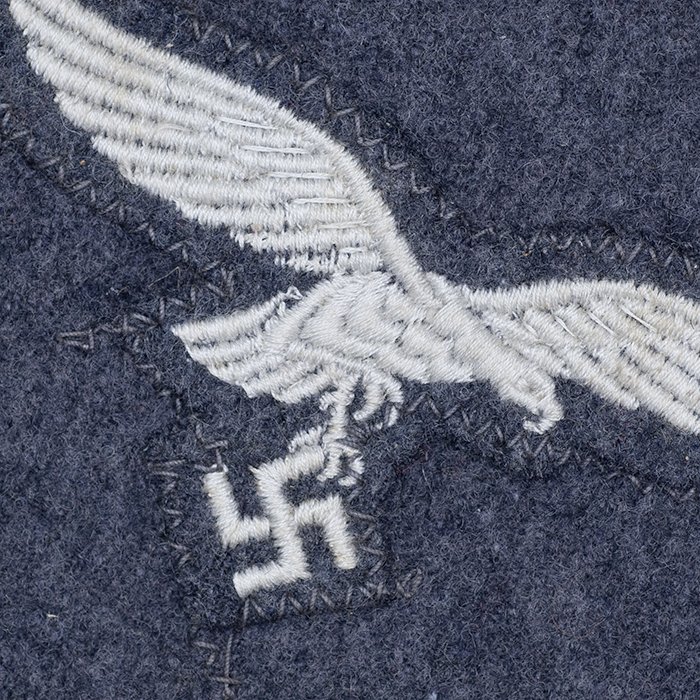 HD3 Luftwaffe national emblem cut from a mid war quality Fliegerbluse — image 3