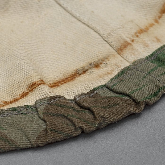 JDE140 Service used Heer Splittertarn camouflaged helmet cover — image 23