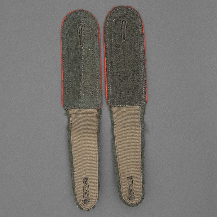 KA2 Service used Heer assault gun wrap for a Heer Sturmartillerie Unteroffizier — image 16