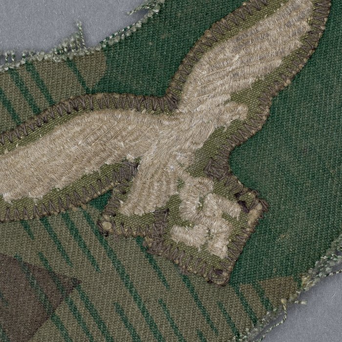 HD4 Luftwaffe national emblem cut from a mid war Splittertarn Fallschirmjäger jump smock — image 3