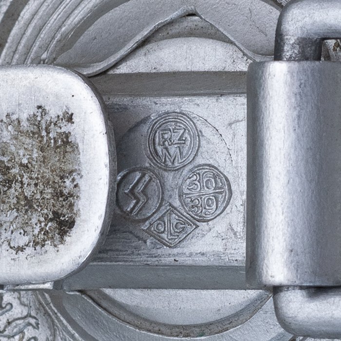 EC1 SS officer's aluminum buckle with black leather belt — image 9