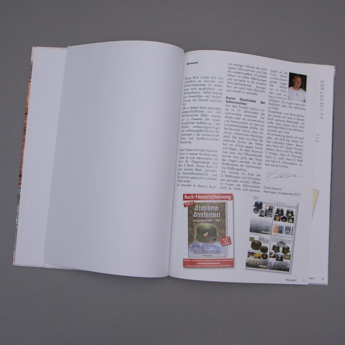 HN2 Hard cover book Schirmmützen und Kopfbedeckungen im 3. Reich 1933-1945 - Frank Djemant — image 3