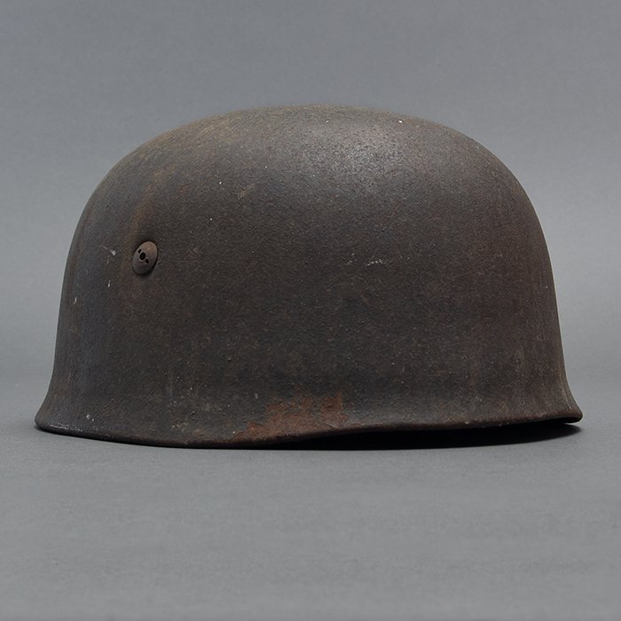 GR1 Luftwaffe M38 single decal Fallschirmjäger helmet — image 14