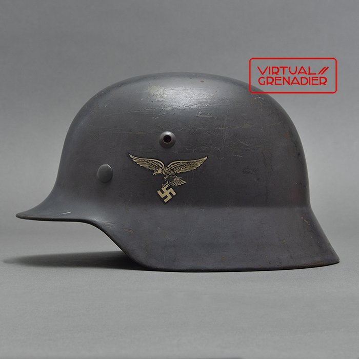 JS4 Luftwaffe M35 double decal helmet with first pattern eagle — image 2