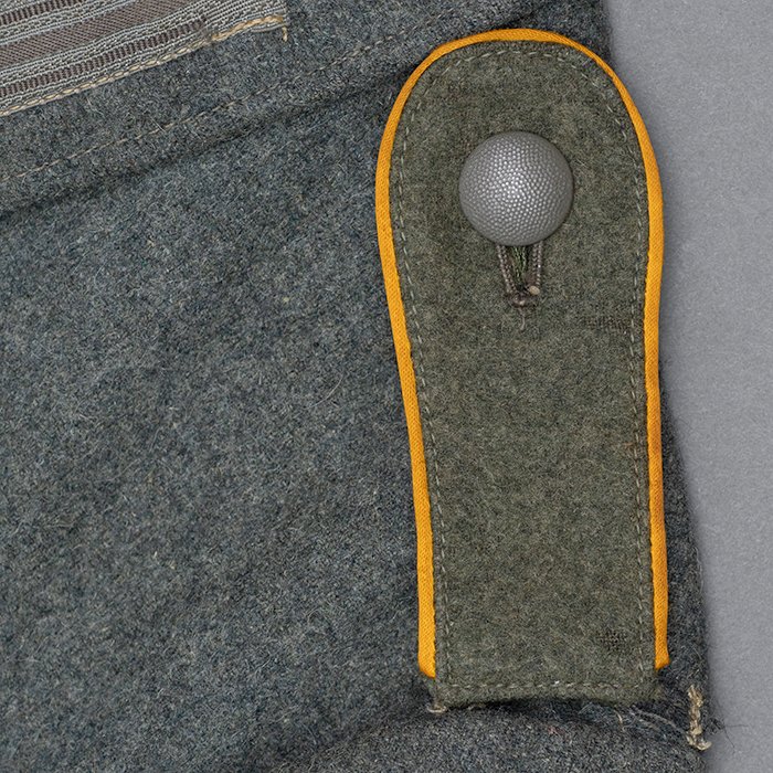 SP2 Heer M43 service blouse for a Aufklarüngs or Kavallerie EM — image 11