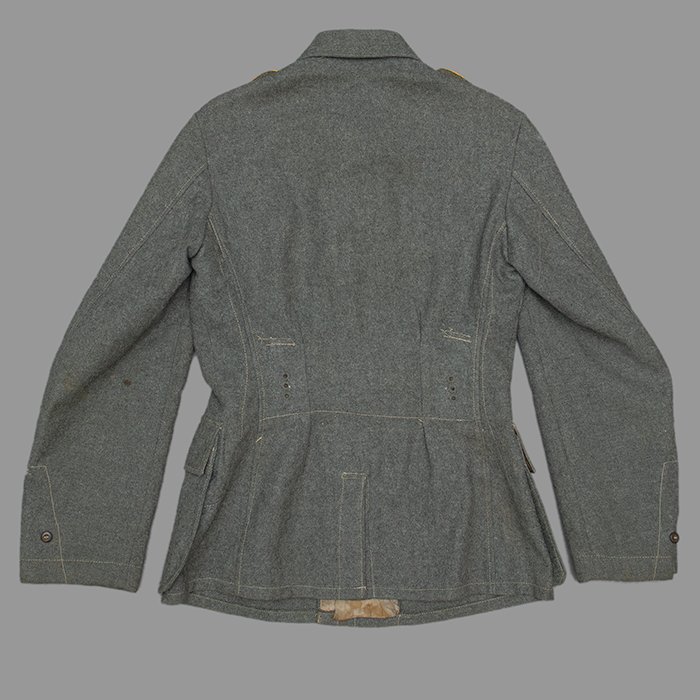 SP2 Heer M43 service blouse for a Aufklarüngs or Kavallerie EM — image 26