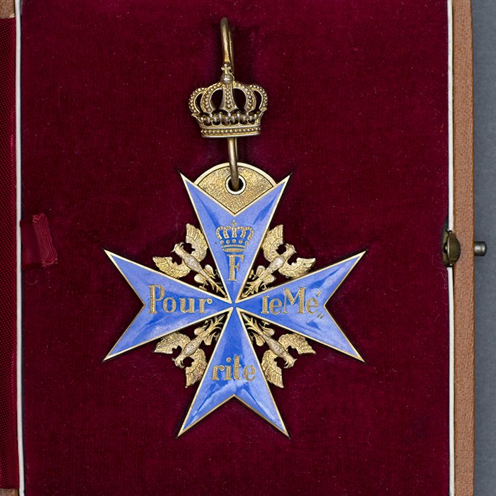JS11 Cased Pour le Mérite mit Krone — image 3