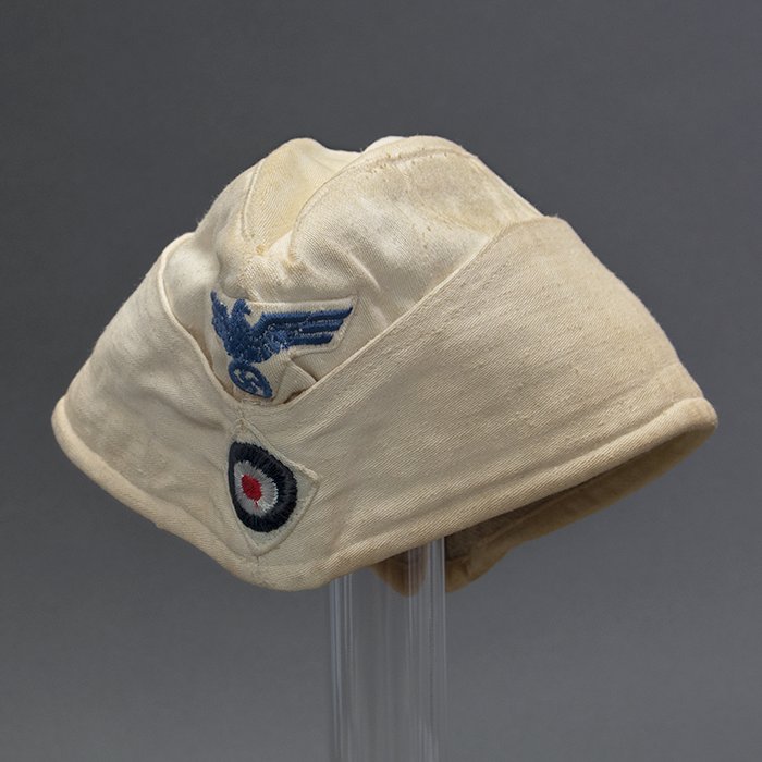 DM20 French made white Kriegsmarine EM overseas cap — image 8