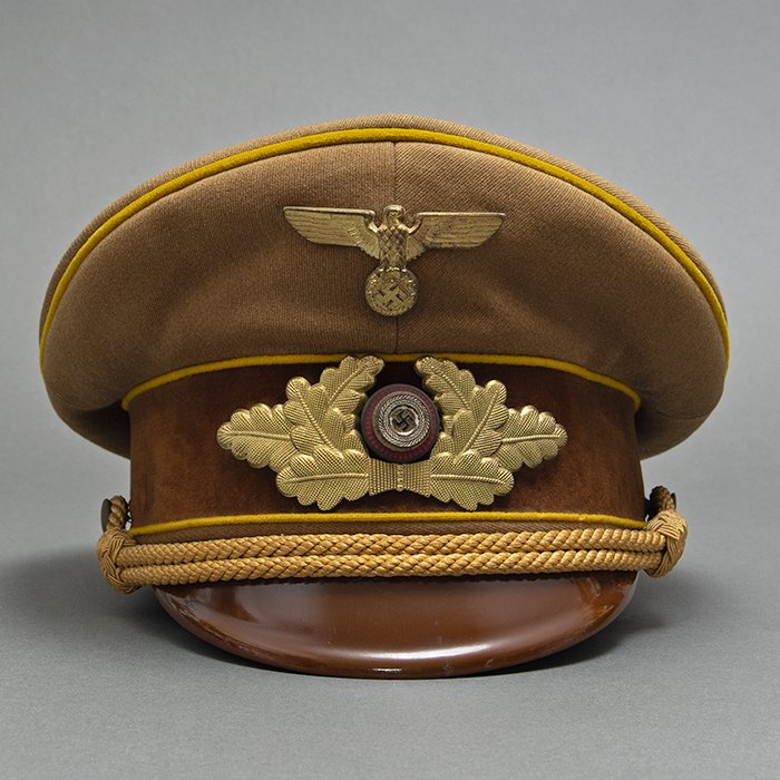 SP12 Service worn final pattern NSDAP Reichsleitung visored cap — image 4