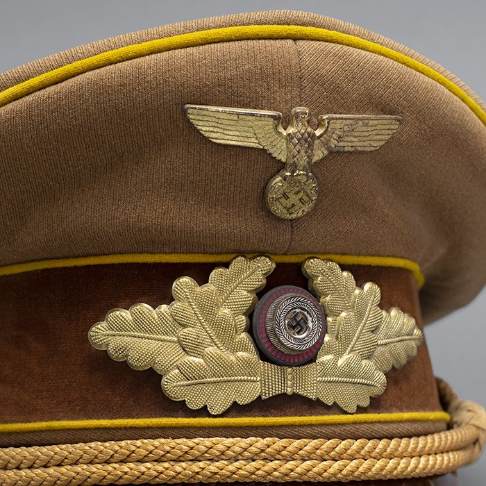 SP12 Service worn final pattern NSDAP Reichsleitung visored cap — image 9