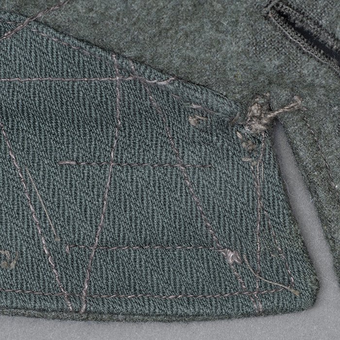 FI1 Rare Heer Artillerie EM M40 service blouse — image 8