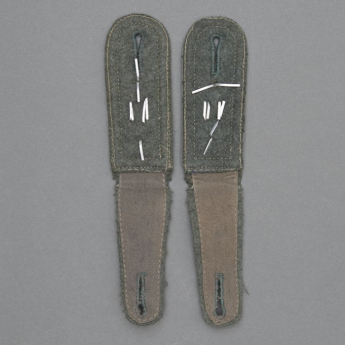 FI3 Heer M41 type service blouse for a Nachschub Feldwebel — image 16