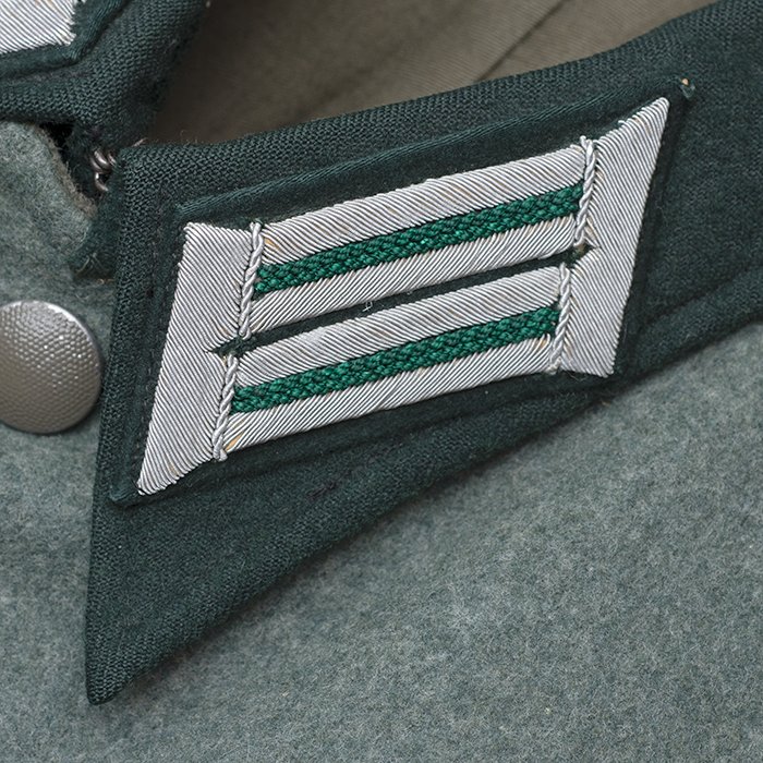FI4 Privately made service blouse for a Heer Gebirgsjäger Hauptmann — image 7