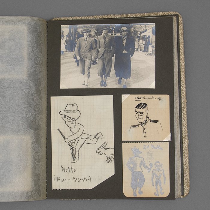 JS10 Early war photo album for a soldier in a Heer Kavallerie unit — image 11