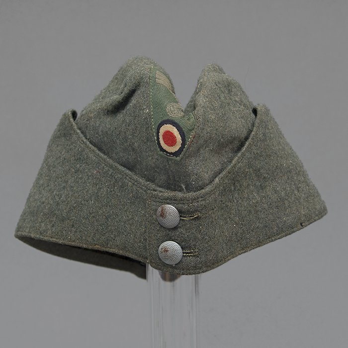 SP6 Service worn Heer EM M42 cap with factory sewn trapezoid shaped insignia — image 4