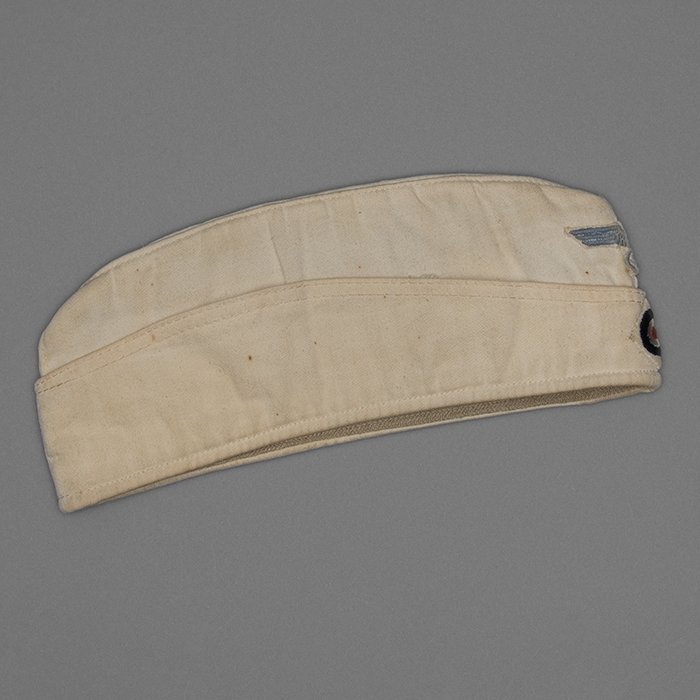 SP8 French made white Kriegsmarine EM overseas cap — image 11