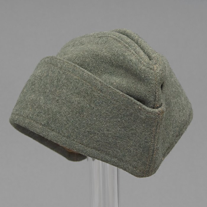 SP10 Later issue Kriegsmarine coastal artillery EM overseas cap — image 10