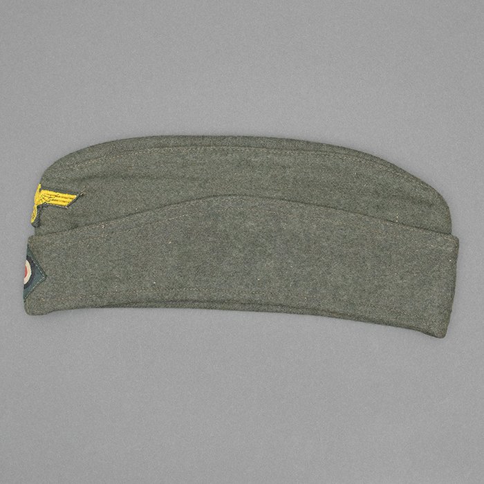 SP10 Later issue Kriegsmarine coastal artillery EM overseas cap — image 11