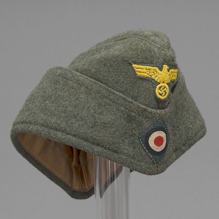 SP10 Later issue Kriegsmarine coastal artillery EM overseas cap — image 8