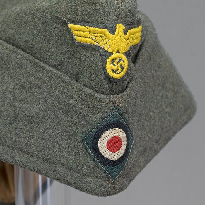 SP10 Later issue Kriegsmarine coastal artillery EM overseas cap — image 9