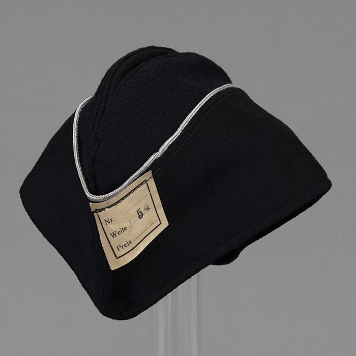 JS6 First pattern SS officer M40 cap — image 9