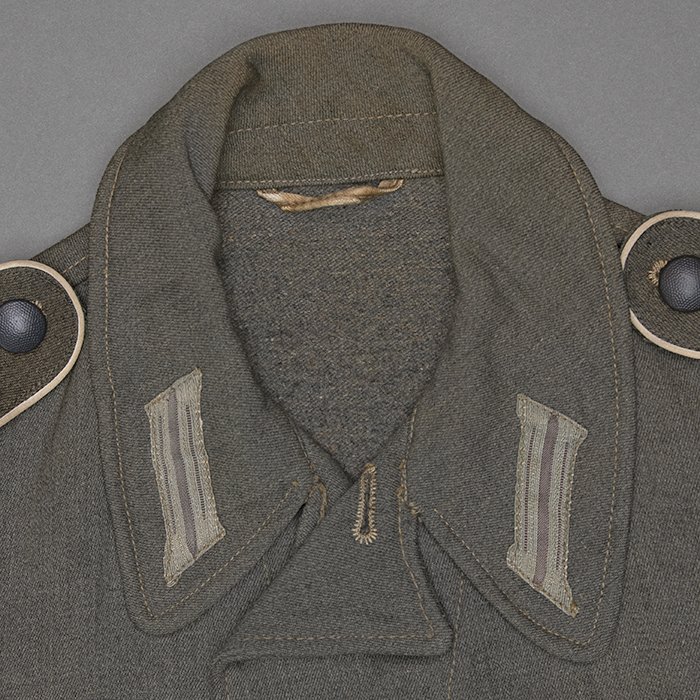 RAS59 Service worn Heer M44 service blouse for an Infanterie EM in gabardine fabric — image 4