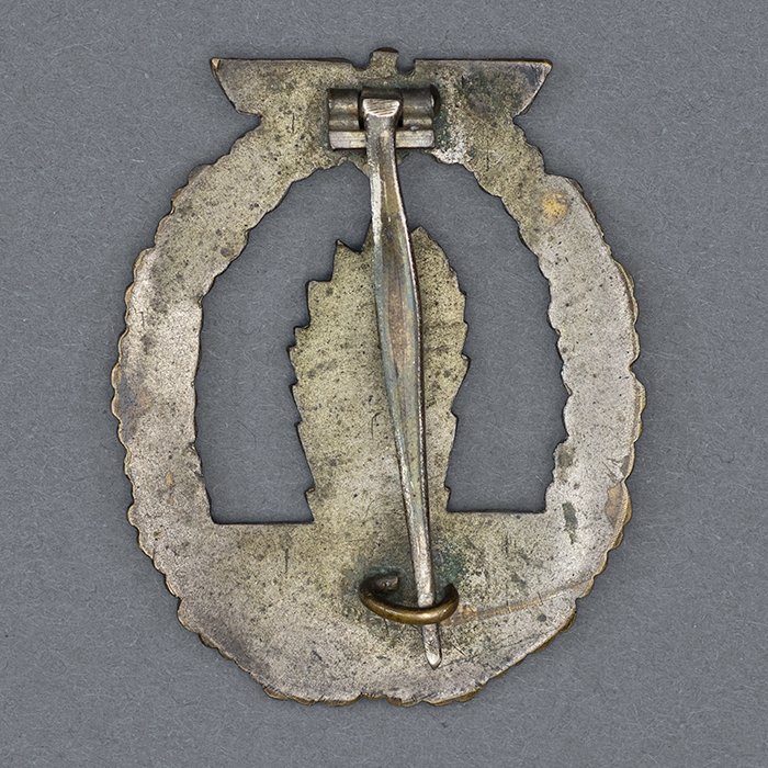 DM22 Kriegsmarine minesweeper badge — image 5