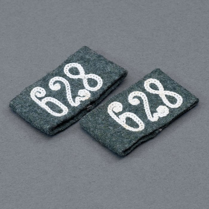 JDE55 Shoulder strap slides for Heer Infanterie Regiment 628 — image 3