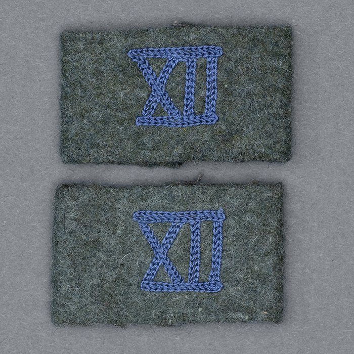 JDE61 Shoulder strap slides for Heer Nachschub-Abteilungs XII — image 2