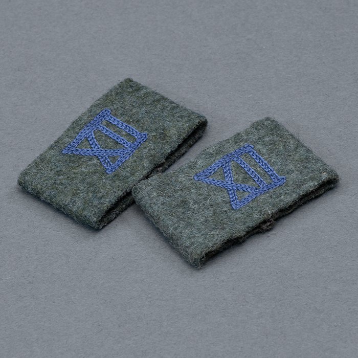 JDE61 Shoulder strap slides for Heer Nachschub-Abteilungs XII — image 3