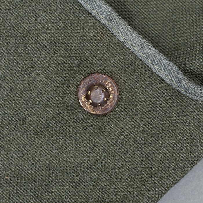 HB2 Early Fallschirmjäger gas mask carrying bag — image 24