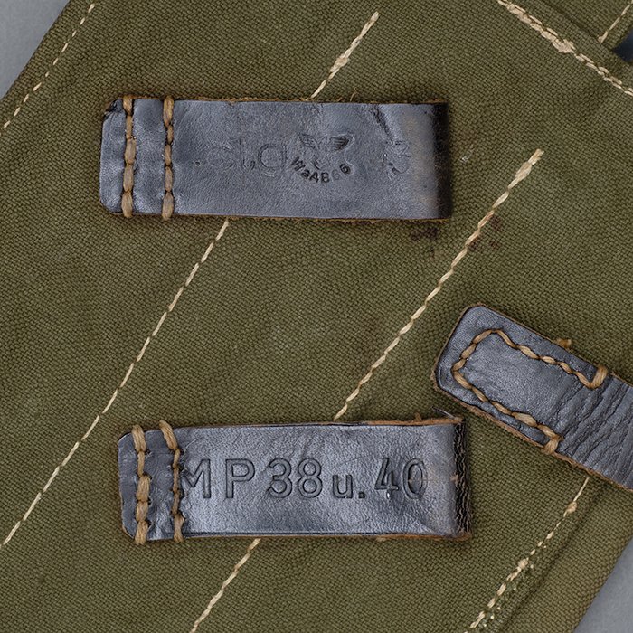 HB3 Pair of service used MP40 magazine pouches, clg 43 — image 10