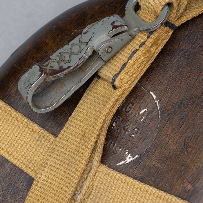 JDE94 Heer M31 issue plastic impregnated wood water bottle with plastic cup — image 10