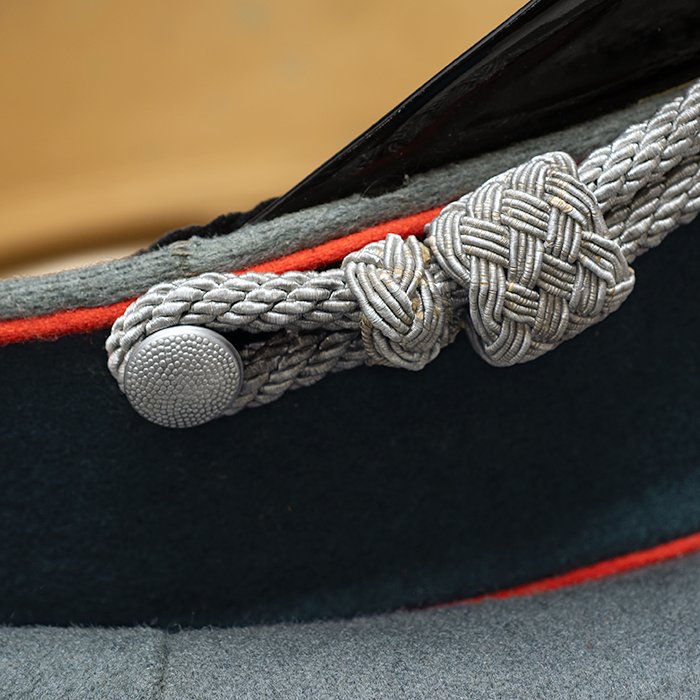 HT6 Beautiful Heer Artillerie officer's visored cap by HPC — image 12