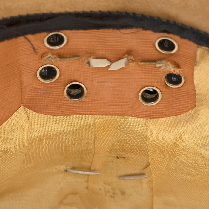 HT6 Beautiful Heer Artillerie officer's visored cap by HPC — image 21