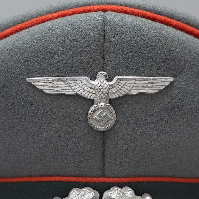 HT6 Beautiful Heer Artillerie officer's visored cap by HPC — image 6