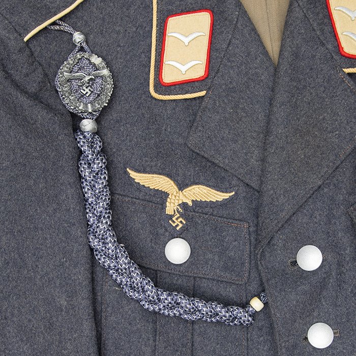 HT1 Excellent named pre war quality issue four pocket service blouse for a Luftwaffe Gefreiter in Regiment General Göring — image 13